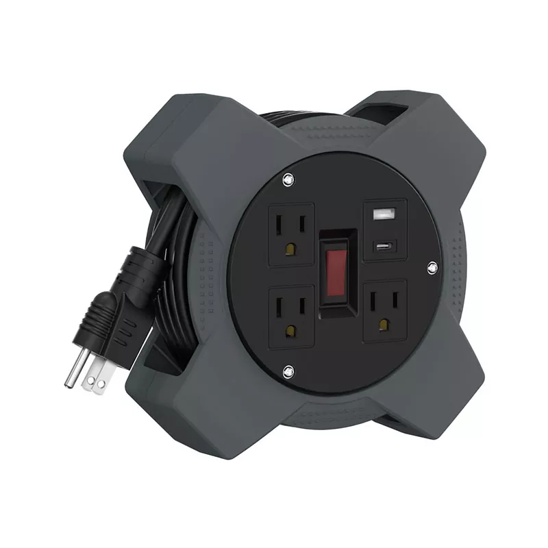 3 आउटलेट्स यूएसबी प्लास्टिक कॉर्ड रील 20 फूट